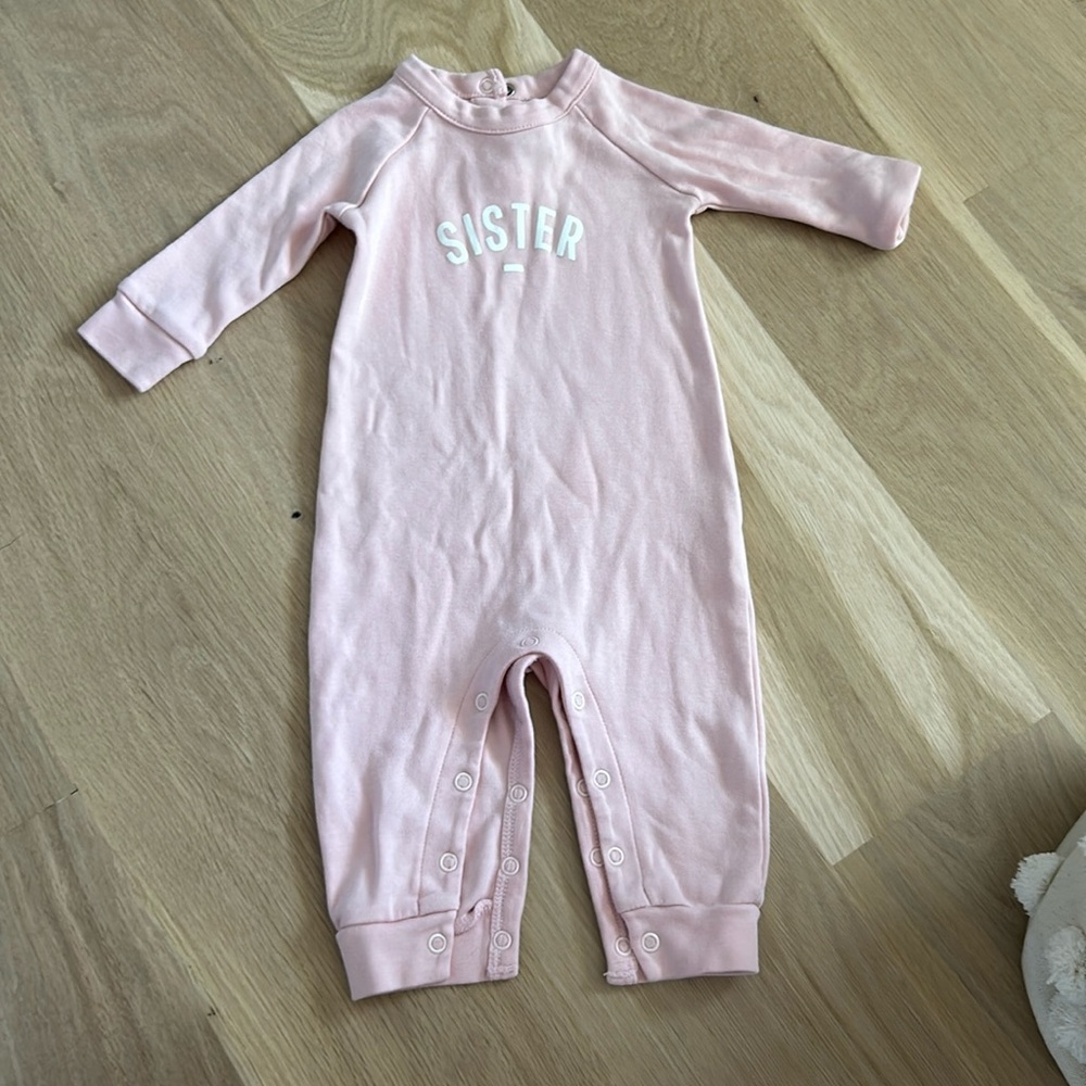 Bob & blossom 3-6 month sister onesie